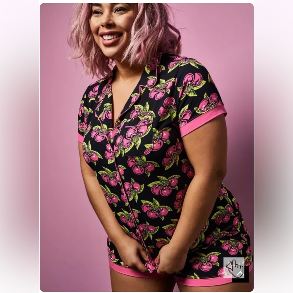 Betsey Johnson Super Soft Black Cherry
Sleep Set